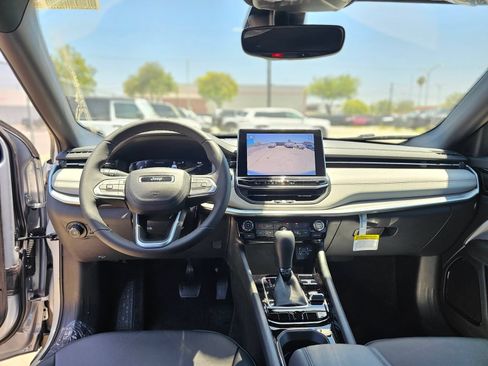 New 2026 Jeep Compass Limited AWD/4WD image 23