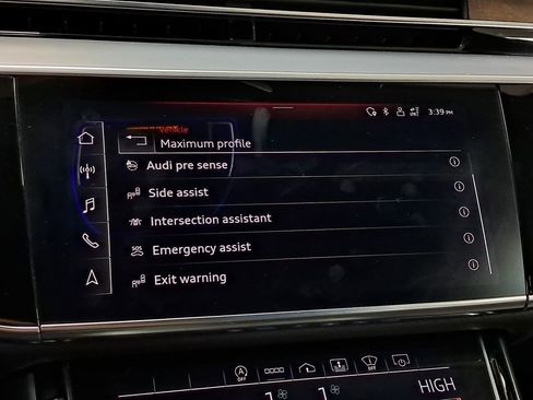 Used 2021 Audi A8 L 4.0T w/ Executive Plus Package image 41