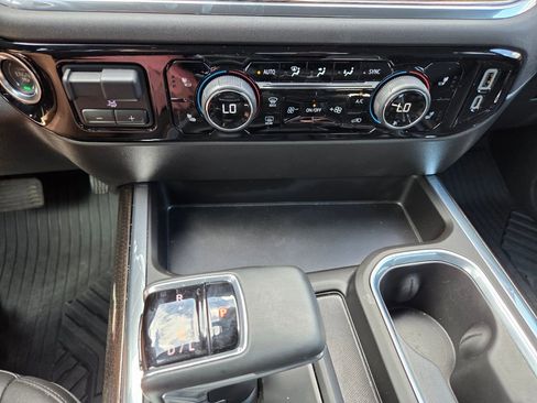Used 2024 Chevrolet Silverado 1500 RST w/ Texas Edition Plus AWD/4WD image 17