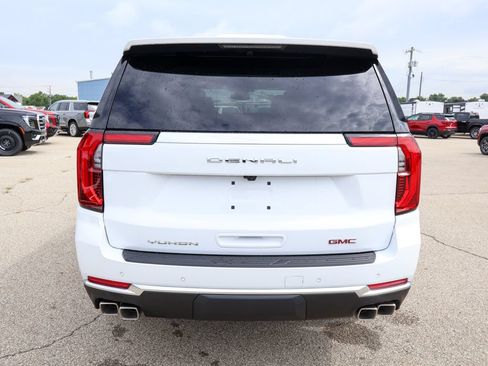 New 2026 GMC Yukon XL Denali w/ Sun & Power Step Package AWD/4WD image 4