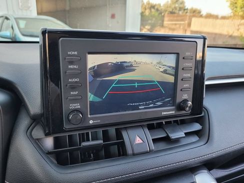 Used 2022 Toyota RAV4 LE w/ Carpet Mat Package (TMS) FWD image 18