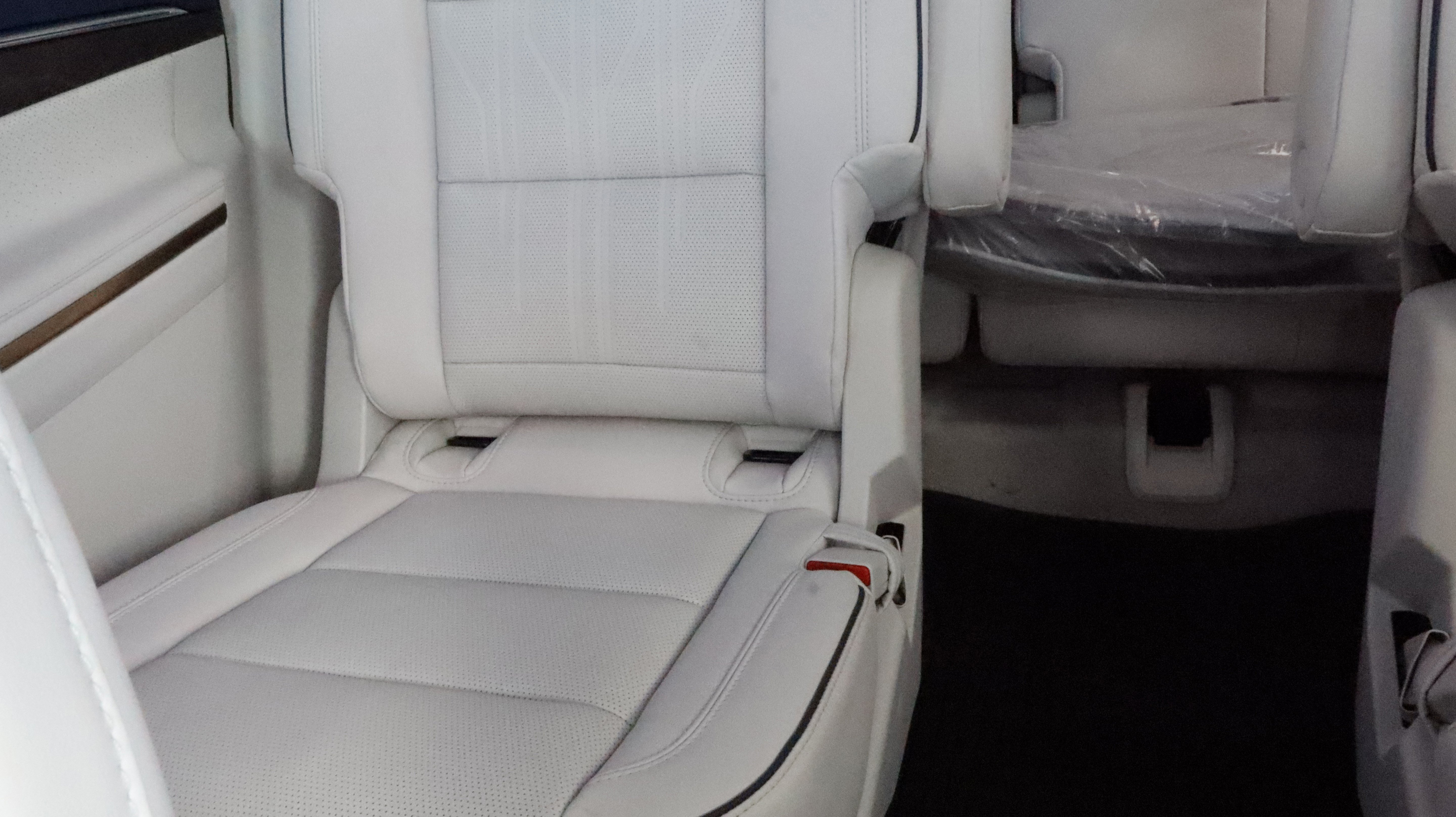 New 2026 Buick Enclave Avenir w/ Super Cruise Package AWD/4WD image 13