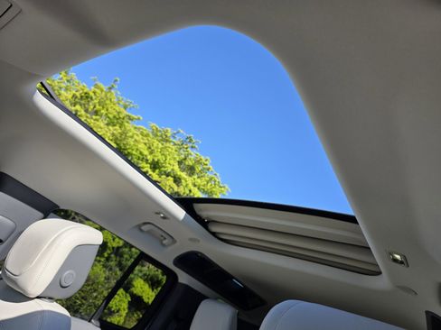 Certified 2024 Land Rover Defender 110 S image 13