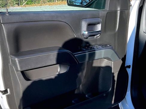 Certified 2018 Chevrolet Silverado 1500 LT w/ LT Fleet Convenience Package image 18