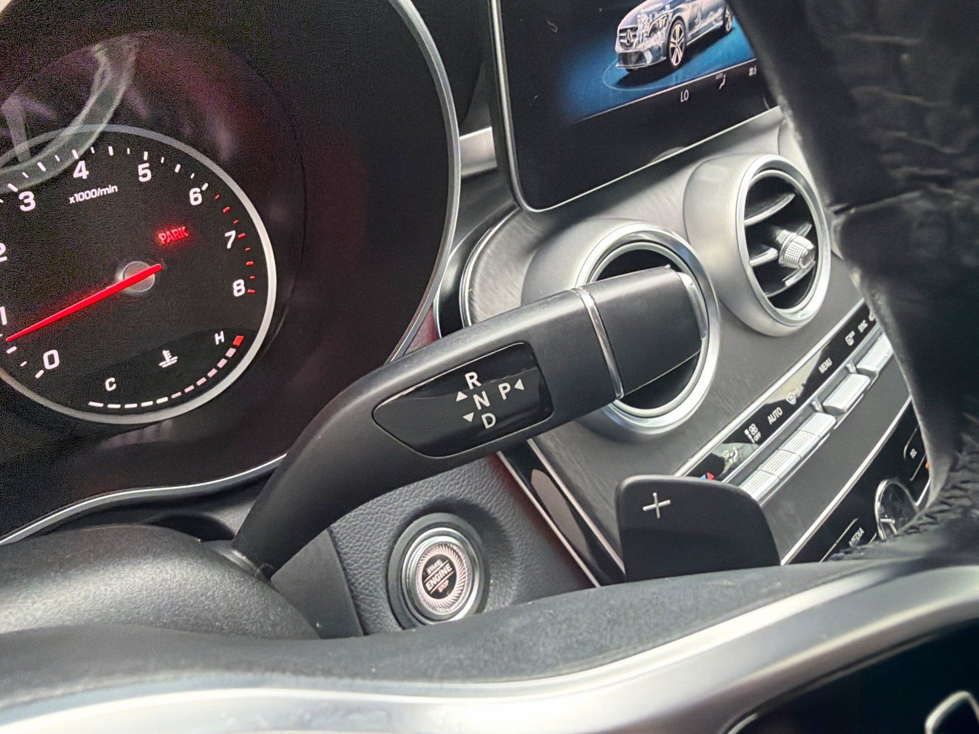 Used 2020 Mercedes-Benz C 300 Sedan w/ Premium Package image 23