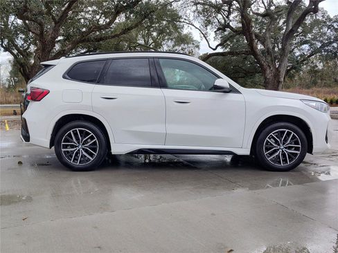 Used 2025 BMW X1 xDrive28i image 9