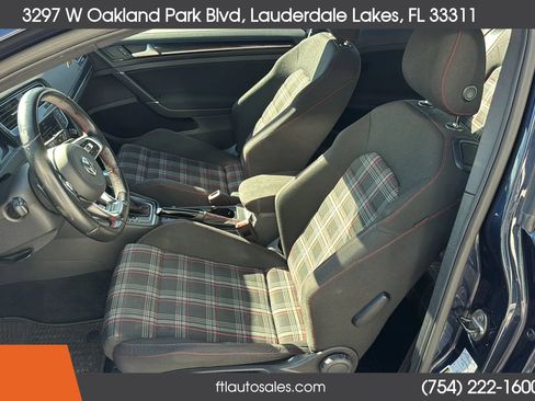 Used 2017 Volkswagen GTI S image 21