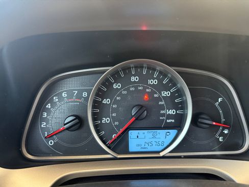 Used 2014 Toyota RAV4 LE FWD image 13