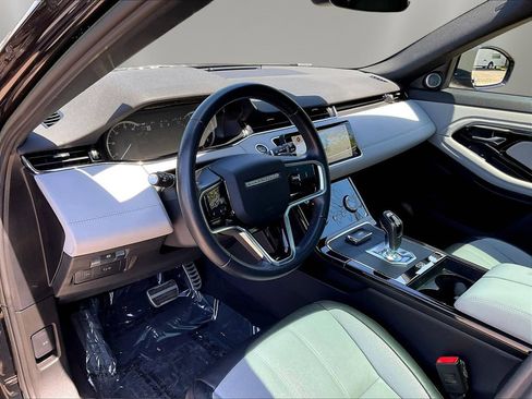 Used 2023 Land Rover Range Rover Evoque R-Dynamic SE AWD/4WD image 17