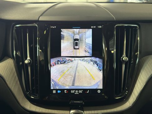 Used 2025 Volvo XC60 B5 Plus w/ Climate Package image 26