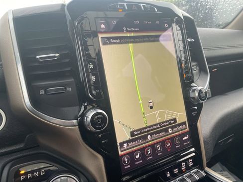 Used 2019 RAM 1500 Laramie AWD/4WD image 28