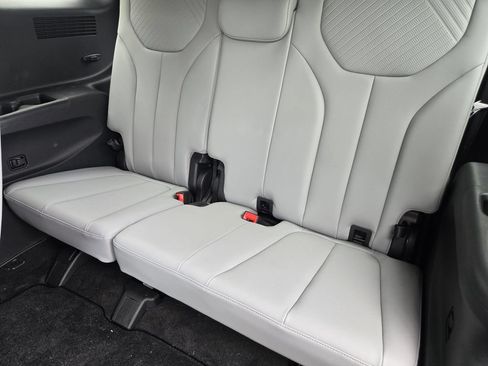 Used 2025 Hyundai Palisade SEL FWD image 29