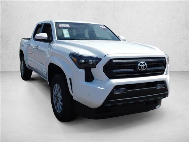Used 2026 Toyota Tacoma SR5 w/ SR5 Upgrade Package AWD/4WD image 5