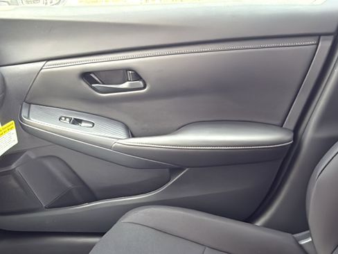 Certified 2025 Nissan Sentra S FWD image 18