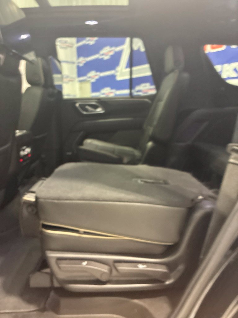 Used 2021 GMC Yukon SLT w/ SLT Premium Package AWD/4WD image 35