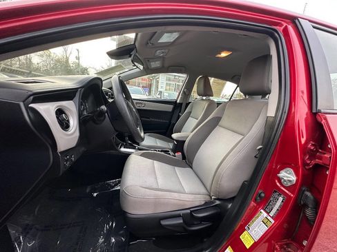 Used 2017 Toyota Corolla LE w/ Carpet Mat Package (TMS) image 12