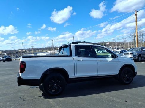 Used 2023 Honda Ridgeline Black Edition image 6