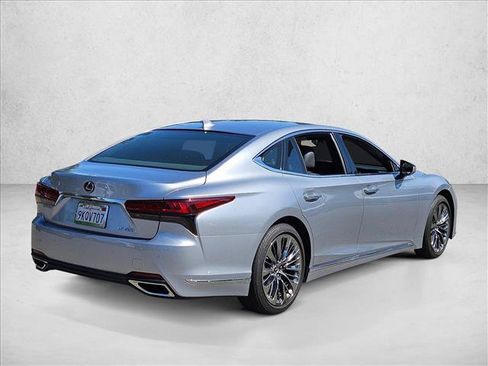 Used 2022 Lexus LS 500 w/ Cold Weather Package (CK) RWD image 5