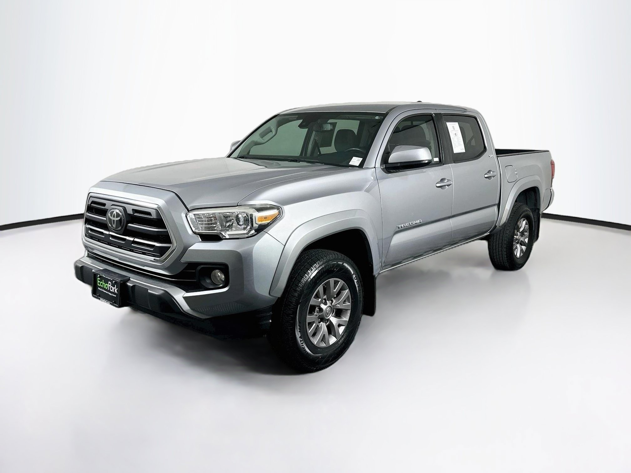 Used 2019 Toyota Tacoma SR5 RWD image 3