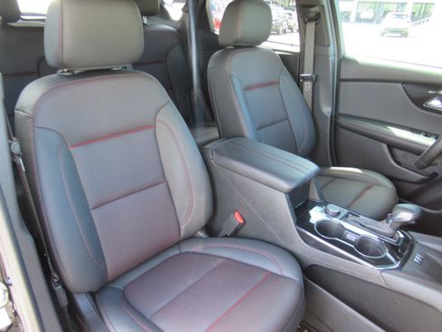 Used 2024 Chevrolet Blazer RS w/ Enhanced Convenience Package FWD image 10
