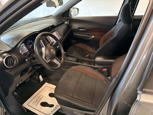 Used 2023 Nissan Kicks SR FWD image 10