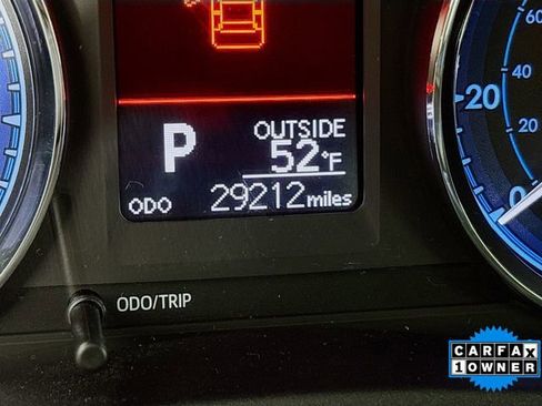 Used 2019 Toyota Corolla LE image 12