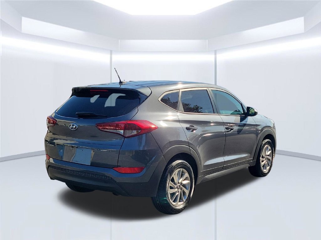 Used 2017 Hyundai Tucson SE w/ Cargo Package FWD image 5