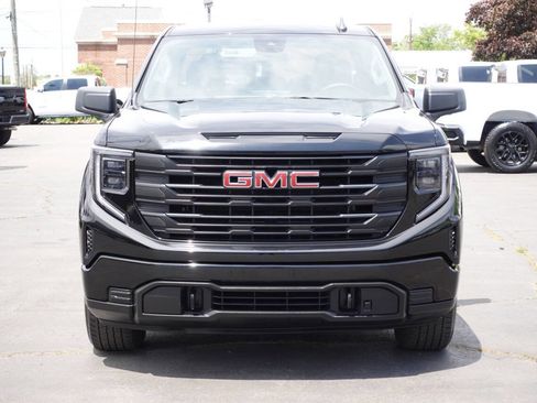 Used 2024 GMC Sierra 1500 Pro w/ Graphite Edition AWD/4WD image 6
