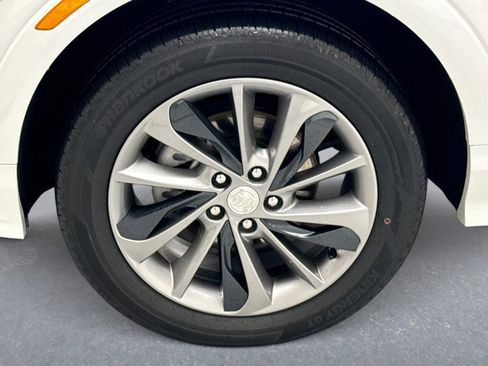 Used 2022 Buick Encore GX Select w/ Sport Touring Package image 21