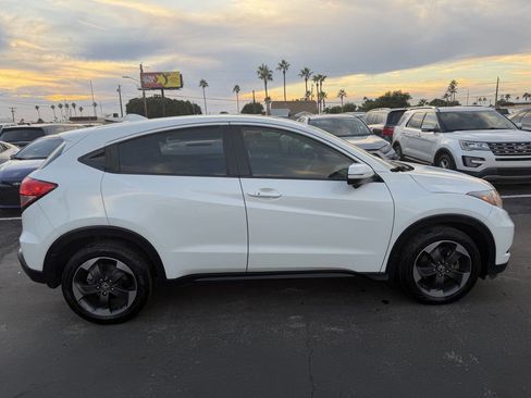 Used 2018 Honda HR-V EX image 13