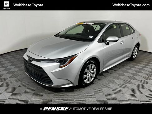 Certified 2023 Toyota Corolla LE image 1