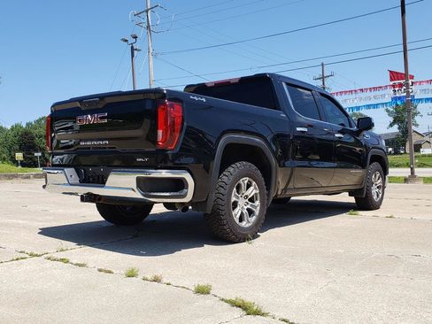 Used 2021 GMC Sierra 1500 SLT w/ SLT Convenience Package AWD/4WD image 3