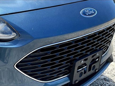 Used 2020 Ford Escape SE image 27