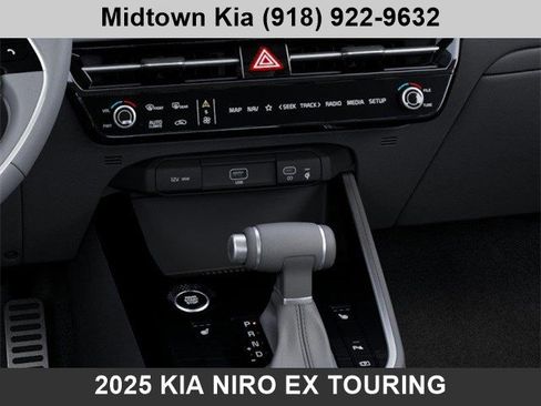 New 2025 Kia Niro EX Touring FWD image 23