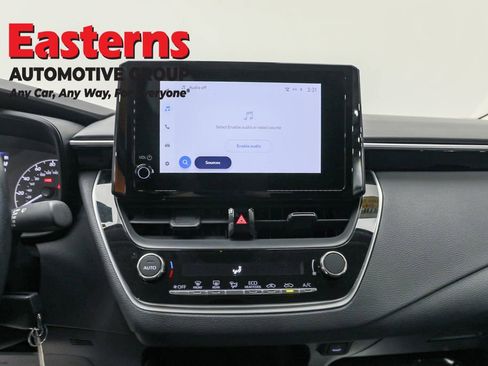 Used 2024 Toyota Corolla LE image 12