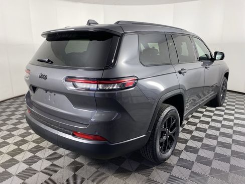 New 2025 Jeep Grand Cherokee L Altitude image 7