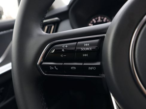 Certified 2025 MAZDA CX-70 3.3 Turbo w/ Preferred Package image 16