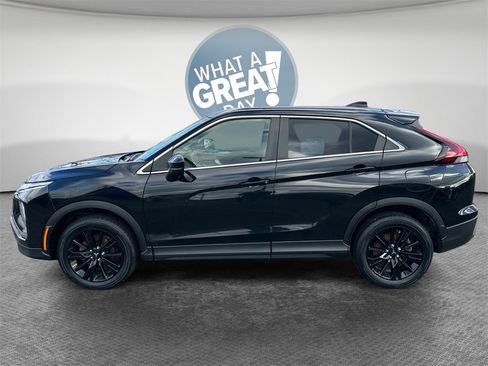 Used 2023 Mitsubishi Eclipse Cross LE image 7