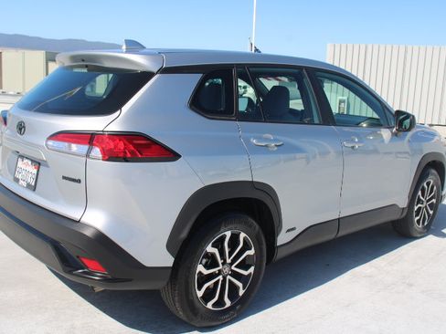 Used 2024 Toyota Corolla Cross AWD Hybrid image 3