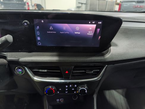 Used 2024 Buick Encore GX Preferred w/ Comfort Package image 10