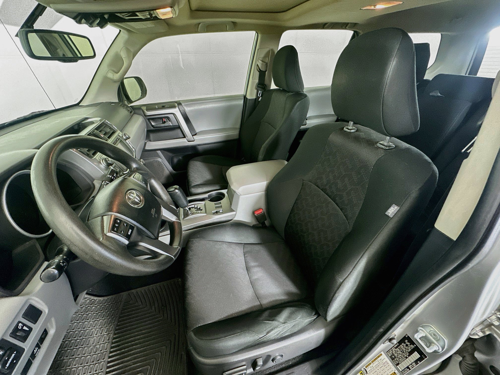 Used 2012 Toyota 4Runner Trail AWD/4WD image 13