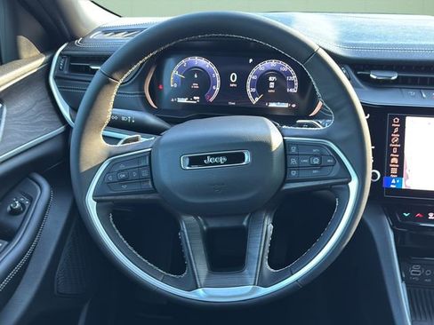 New 2026 Jeep Grand Cherokee Altitude AWD/4WD image 26