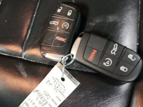 Used 2015 Chrysler 200 C image 12