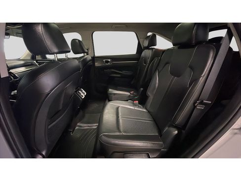 Used 2023 Kia Sorento SX AWD/4WD image 16