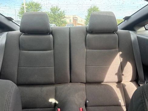 Used 2013 Ford Mustang Coupe RWD image 20