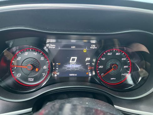 Used 2019 Dodge Charger SXT w/ Plus Group image 5