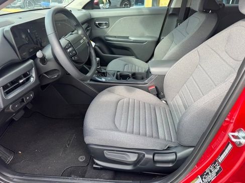 Used 2025 Kia K4 EX FWD image 15