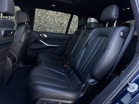 Used 2023 BMW X7 M60i AWD/4WD image 18