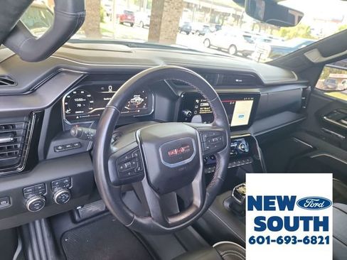 Used 2024 GMC Sierra 1500 AT4X image 12
