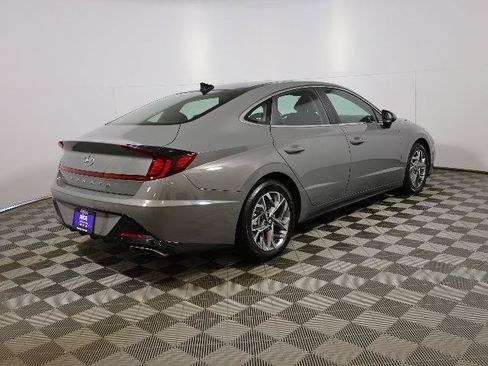Used 2022 Hyundai Sonata SEL w/ Convenience Package FWD image 5